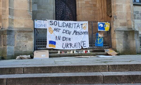 Editorial: Der Krieg in der Ukraine und wir
