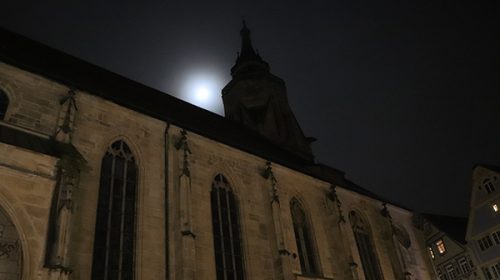 Tübingen turns lanterns back on at night
